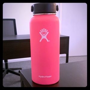 Hydroflask- 32 oz in Flamingo
